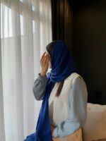 خرید شال آبی دخترانه از سایت ایرن زمردی